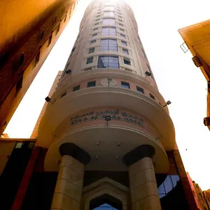 3* Hotel Azka Al Safa